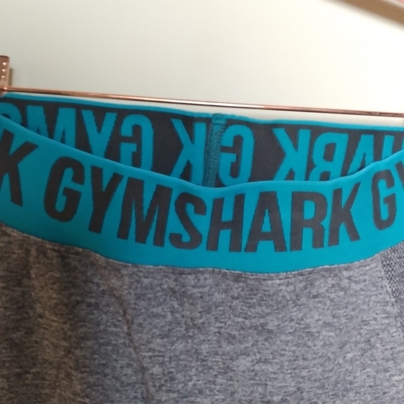 Gymshark Gray and Blue Colorblock Flex Cropped Athletic Leggings Size Small - Picture 11 of 13